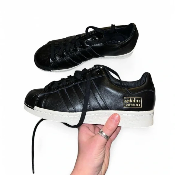 Adidas Superstar - Picture 2 of 4